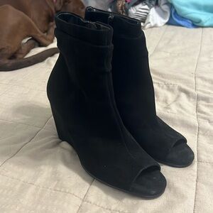 Women’s open till wedge boots